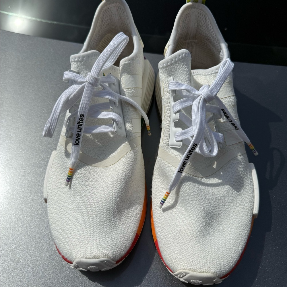 Adidas NMD R1 Pride
